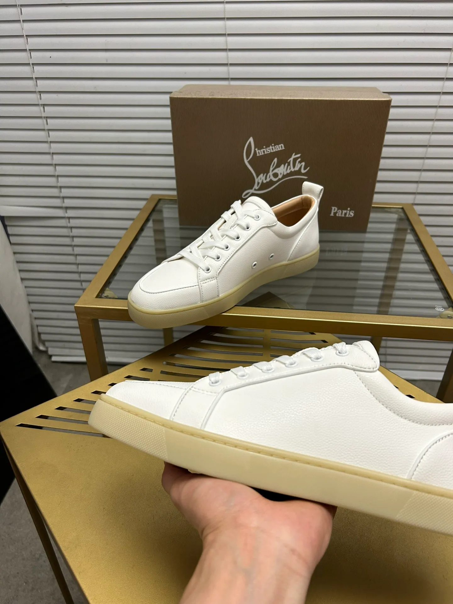 (Customized model) Ex-factory price is 480. christian louboutin (CL red sole shoes) counter series, casual sneakers for couples 📢 📢 📢 Exclusive hot style release 🎈🎈💪 Movable latex feet 👻 Finished outsole line [Proud] 😝Female 35-40# Male 38#-46, global supply😝 [Top version]: Original imported genuine leather upper, top original leather lining, original molded TPU outsole, original 1:1 detail processing, original shoe last,